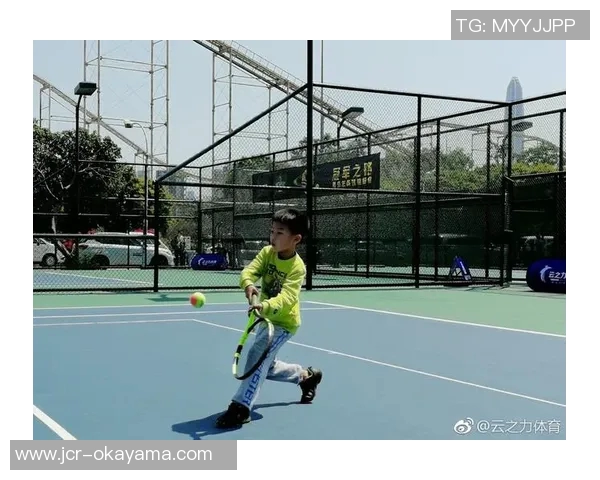 重庆网球队防守革新之路:重塑战术与团队协作的全新篇章 重庆网球队防守革新之路:重塑战术与团队协作的全新篇章